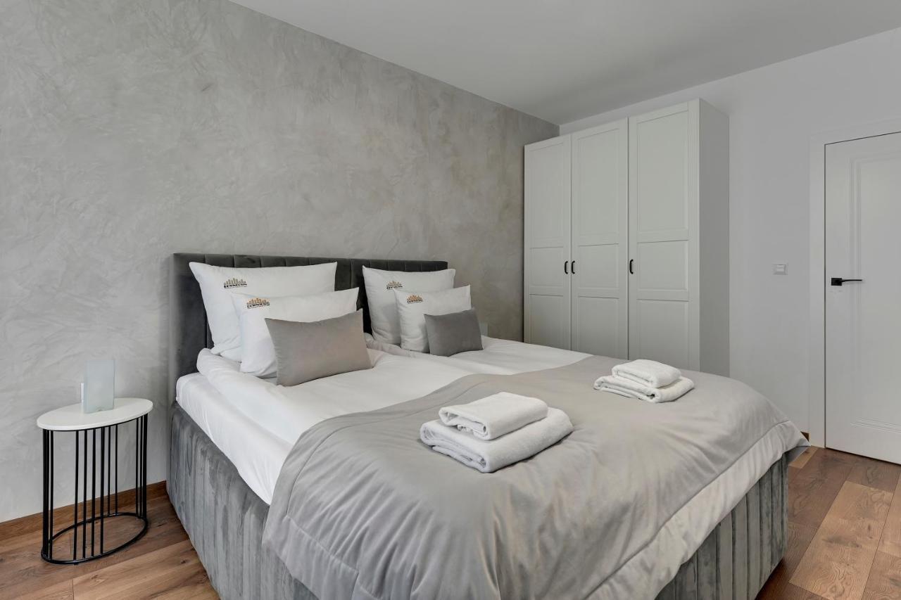 Bastion Walowa City Center & Parking By Downtown Apartments Gdańsk Buitenkant foto